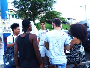 As novas infecções por HIV no Brasil aumentaram mais de 20% entre 2010 e 2018. Por isso, é essencial que jovens sejam capacitados para conversar sobre HIV.