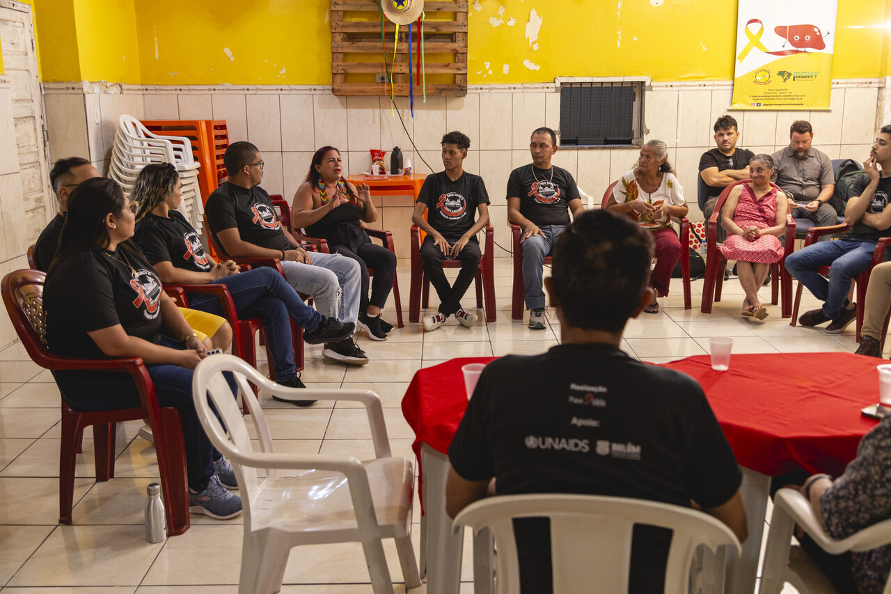 Ações realizadas pela ONG Paravidda fazem parte do projeto &quot;Égua mano(a), vamos prevenir!&quot;.