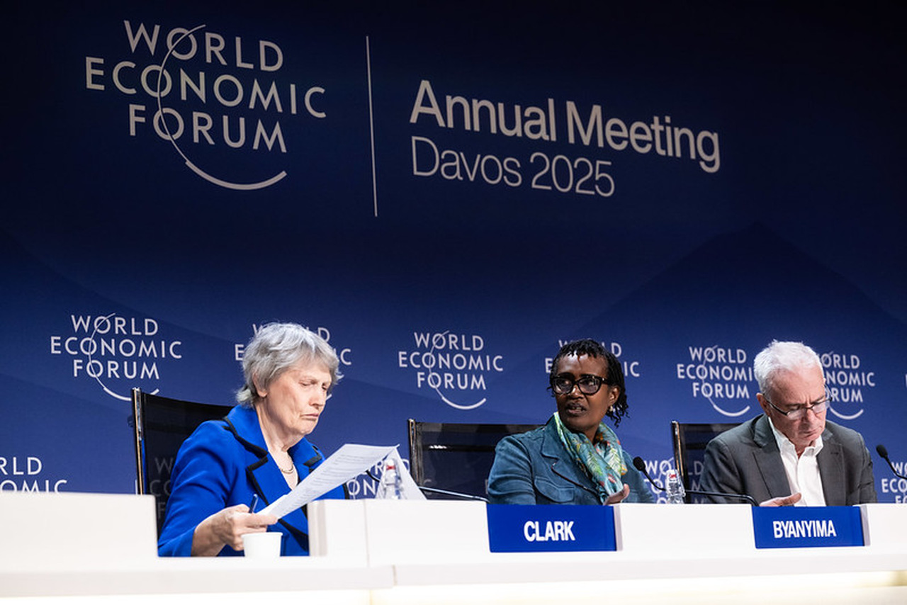 Winnie Byanyima, diretora executiva do UNAIDS, no Fórum Econômico Mundial, em Davos.